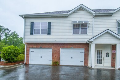 Detached Garage!