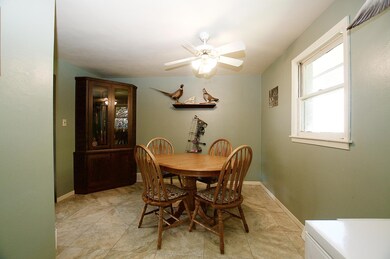 Dining room 1<|><|>