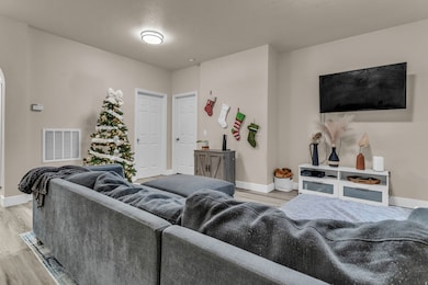 6301 W Passenger Ln unit 2, West Jordan, UT 84081 - photo 3