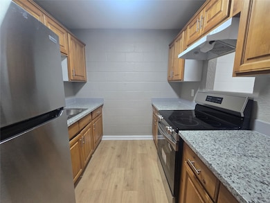 4217 Sealy St unit 10, Galveston, TX 77550 - photo 5