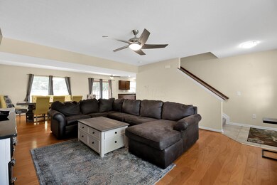 5-web-or-mls-543-herrogate-square