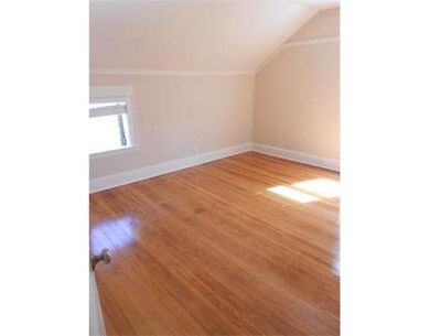 849 Canterbury St unit Lft Side, Roslindale, MA 02131 - photo 4