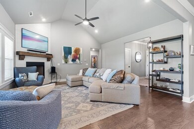 808 E Fallon St, Siloam Springs, AR 72761 - photo 6