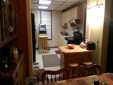 15 James St, Rutland, VT 05701 - photo 5