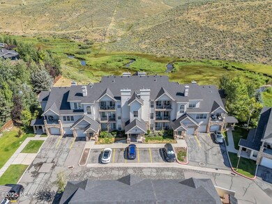 3-web-or-mls-900-bitner-rd-c-24