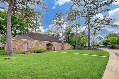 12227 Broken Bough Dr, Houston, TX 77024 - photo 2