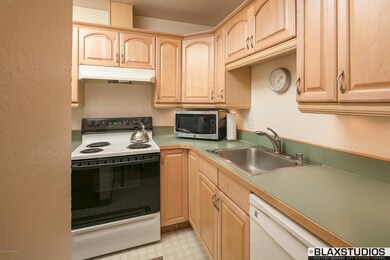 007-Kitchen (2 of 2)