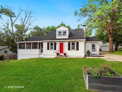 1115 Wade St, Des Moines, IA 50315 - photo 2