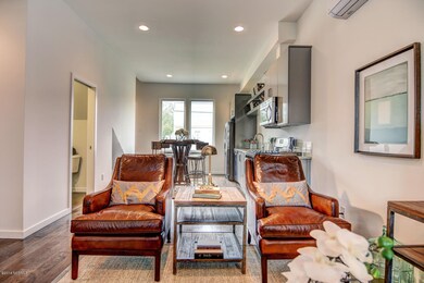 802 N 4th St Wilmington NC-large-018-12-