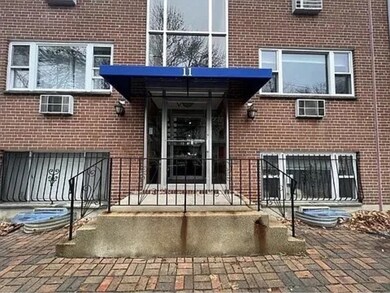 11 Cogswell Ave unit 3, Cambridge, MA 02140 - photo 4