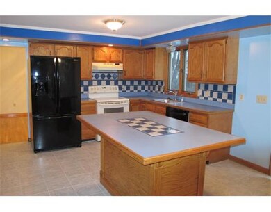 382 King Philip St unit H, Raynham, MA 02767 - photo 2