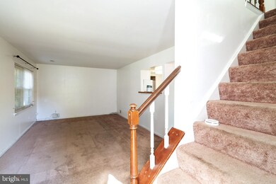 9710 Hagel Cir unit D, Lorton, VA 22079 - photo 4