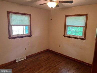 891 Stoneburner Rd, Edinburg, VA 22824 - photo 6