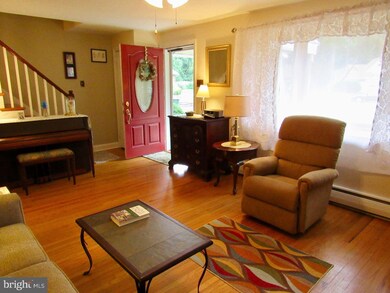 10 Leslie Ln, Wallingford, PA 19086 - photo 4