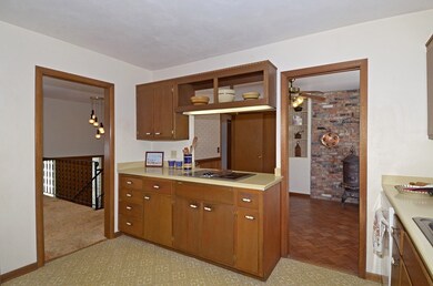 2142 Sand Hill Rd, Oregon, WI 53575 - photo 5