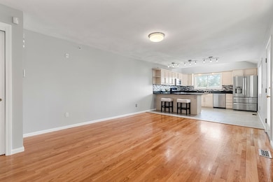 54 Cavendish Cir, Salem, MA 01970 - photo 6