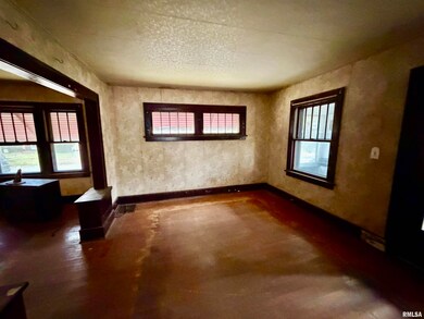 1402 28th Ave, Moline, IL 61265 - photo 6