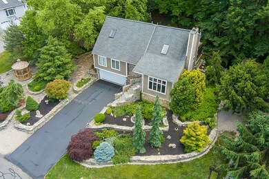 71 Highland View Dr, Sutton, MA 01590 - photo 2