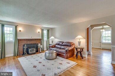 7008 E Clinton St, Clinton, MD 20735 - photo 3