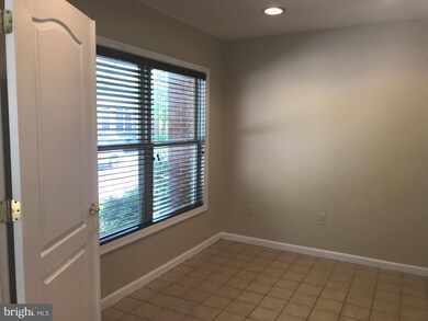 10201 Rutland Round Rd, Columbia, MD 21044 - photo 7