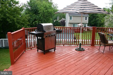 4540 Hillside Rd, Reading, PA 19606 - photo 6