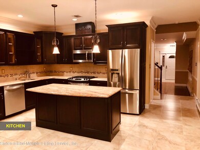 17 Malibu Ct unit 1, Staten Island, NY 10309 - photo 6