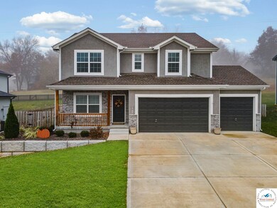 2413 SE Creek Ridge Ct, Blue Springs, MO 64014 - photo 3