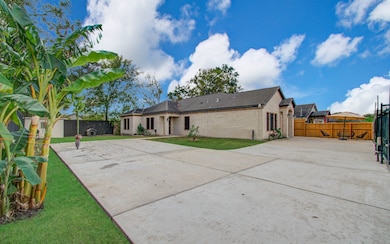 8040 Howton St unit 1/2, Houston, TX 77028 - photo 4