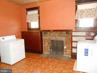 486 N Massanutten St, Strasburg, VA 22657 - photo 4