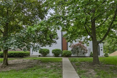 6627 Bluejacket St, Shawnee, KS 66203 - photo 3