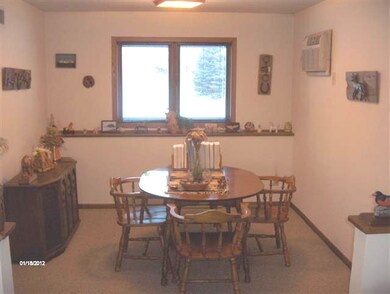 494 Windmill Rd, Brooklyn, WI 53521 - photo 4