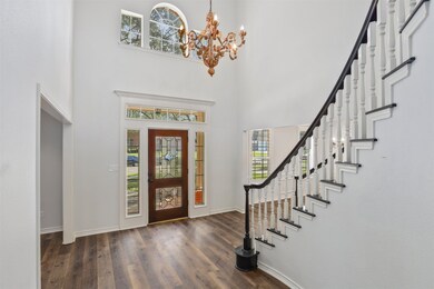 706 Stonecreek Cir, Friendswood, TX 77546 - photo 2