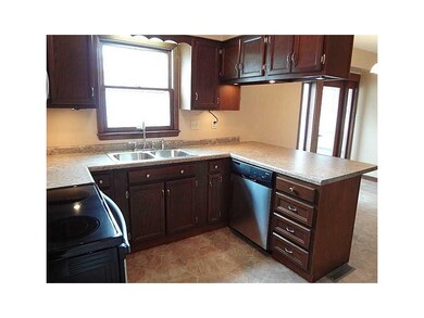 . New kitchen appliances - oven, microwave and dis
