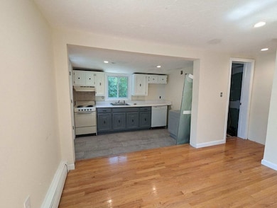 11 High St unit 3, Medway, MA 02053 - photo 3