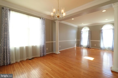 25497 Carrington Dr, Chantilly, VA 20152 - photo 5