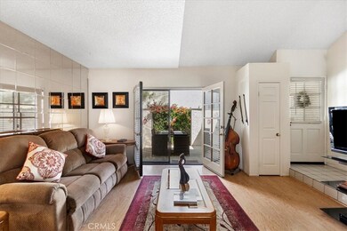 918 W Arrow Hwy unit A, Upland, CA 91786 - photo 3