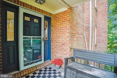 7514 Heatherton Ln, Potomac, MD 20854 - photo 2