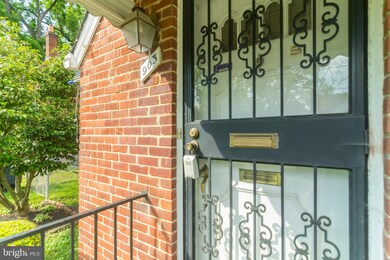 903 Karlson Ave, Hyattsville, MD 20783 - photo 5