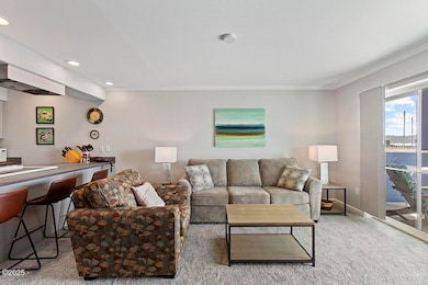 890 SE Bay Blvd Unit 8 (int)_16