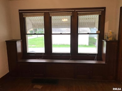 622 1/2 N Albert St, Macomb, IL 61455 - photo 5