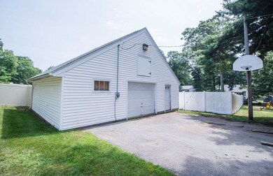 25 Granite St, Brockton, MA 02302 - photo 2