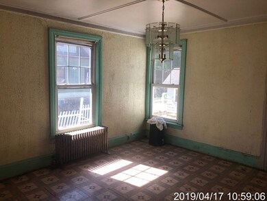 19 Kingsbury St, Worcester, MA 01610 - photo 3