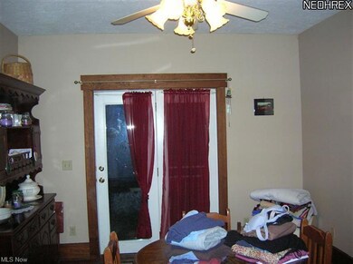 1322 Heising Ct SW, Canton, OH 44706 - photo 3