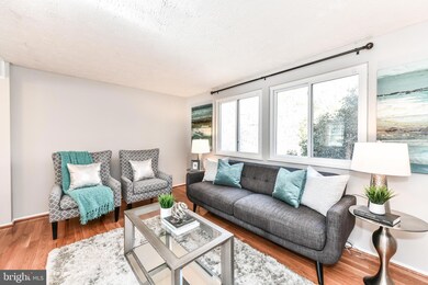 8304 Brookvale Ct, Springfield, VA 22153 - photo 6