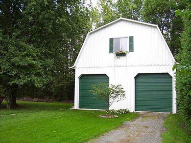 Stable/Barn. This barn is ideal for all your stuff