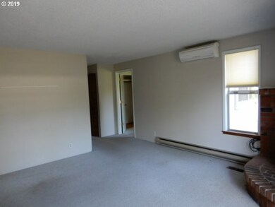 815 N van Duyn St, Eugene, OR 97401 - photo 4