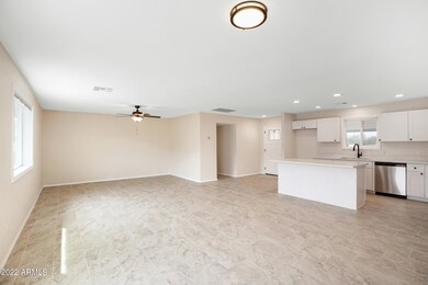 4501 E Roundup St-7