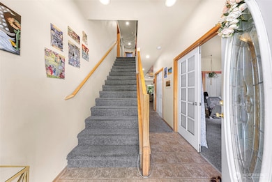 1121 22nd St, Bellingham, WA 98225 - photo 2