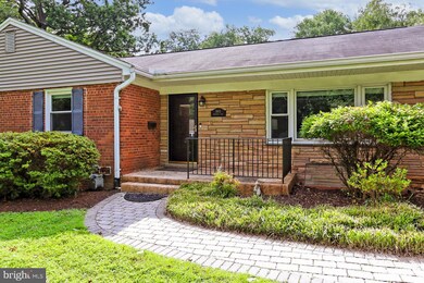 3015 Beechwood Ln, Falls Church, VA 22042 - photo 3