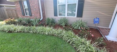 Beautiful Low Maintanence Landscaping!